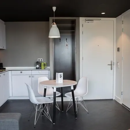 B-aparthotel Kennedy Aparthotel 4*