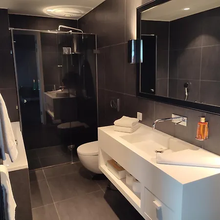 מלון דירות B-aparthotel Kennedy 4*