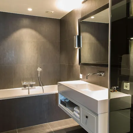 B-aparthotel Kennedy Aparthotel 4*