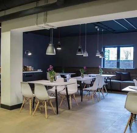 アパートホテル ビー アパートホテル ケネディー