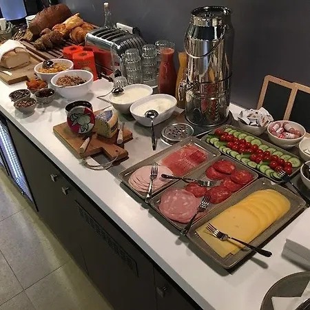 מלון דירות B-aparthotel Kennedy