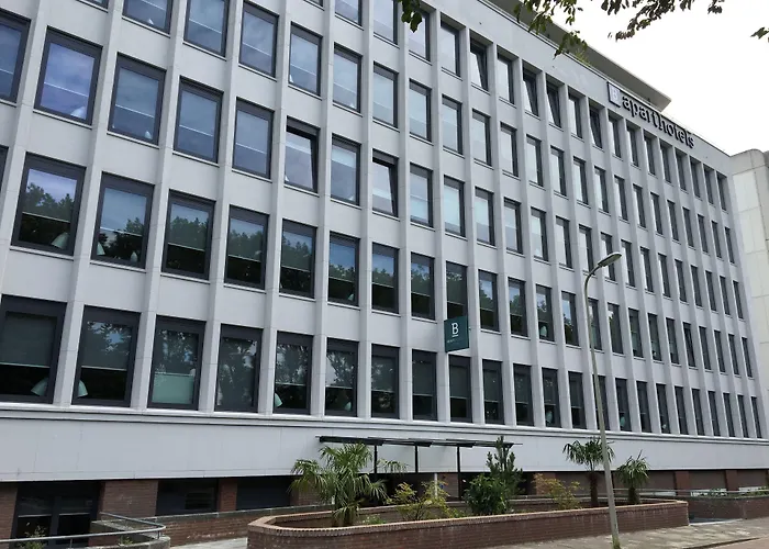 肯尼迪b-公寓式酒店 4*