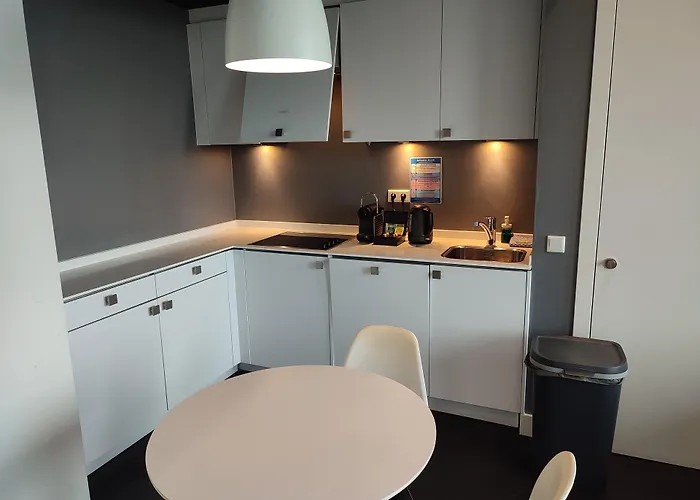 B-aparthotel Kennedy 4*