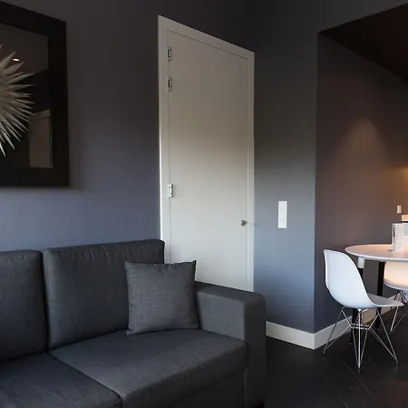 Aparthotel B-aparthotel Kennedy 3*